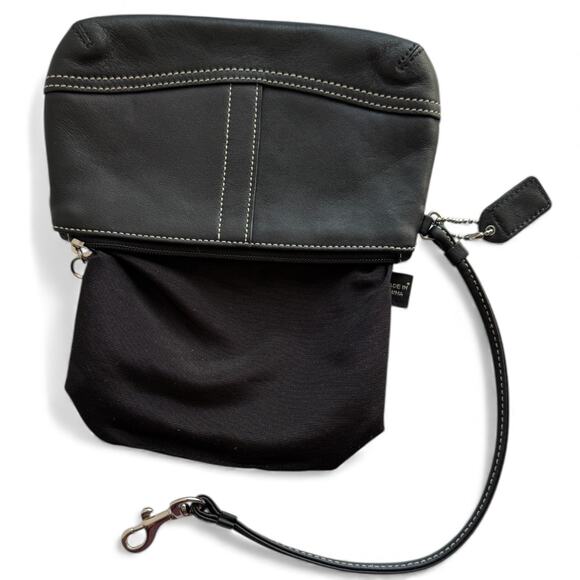 Vintage COACH Black Leather Wristlet Contrast Stitching Y2K Silver - Picture 9 of 10